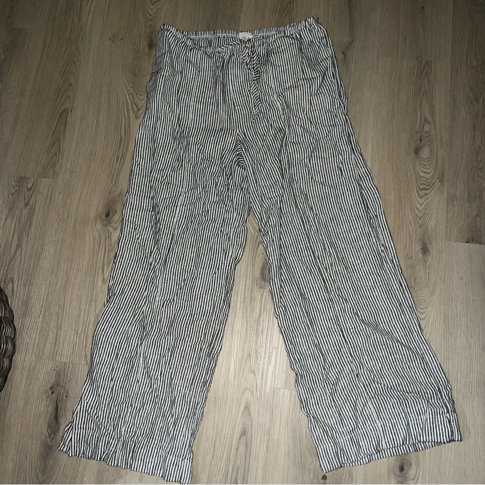 A New Day Gray & White Striped Pants Size L High-Rise Pull-On